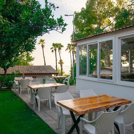 Hotel Aroma Butik 3*