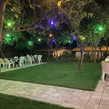 Hotel Aroma Butik 3*