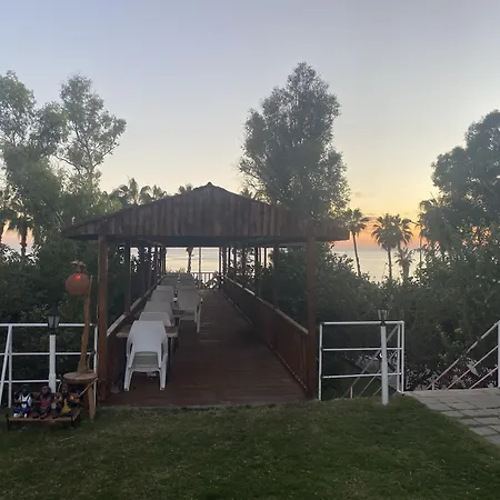 Hotel Aroma Butik 3*