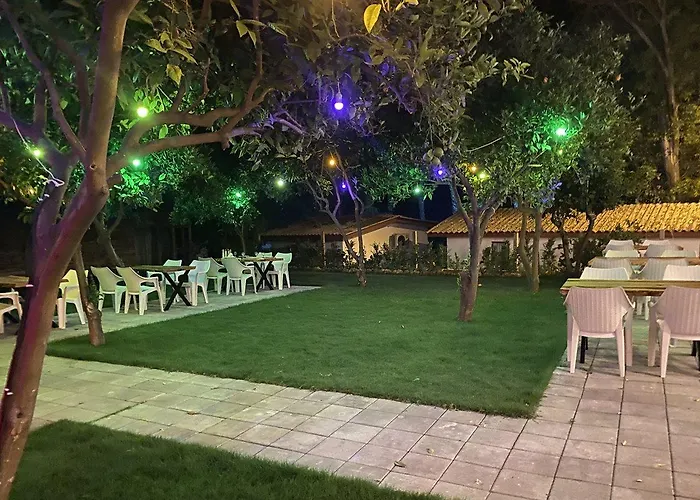 Hotel Aroma Butik 3*
