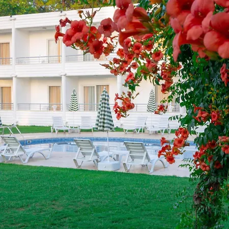 Hotel Aroma Butik 3*