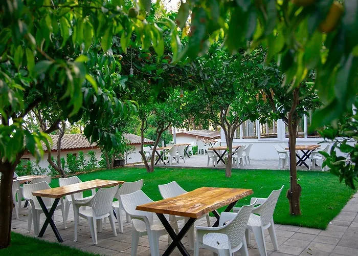 Hotel Aroma Butik 3*
